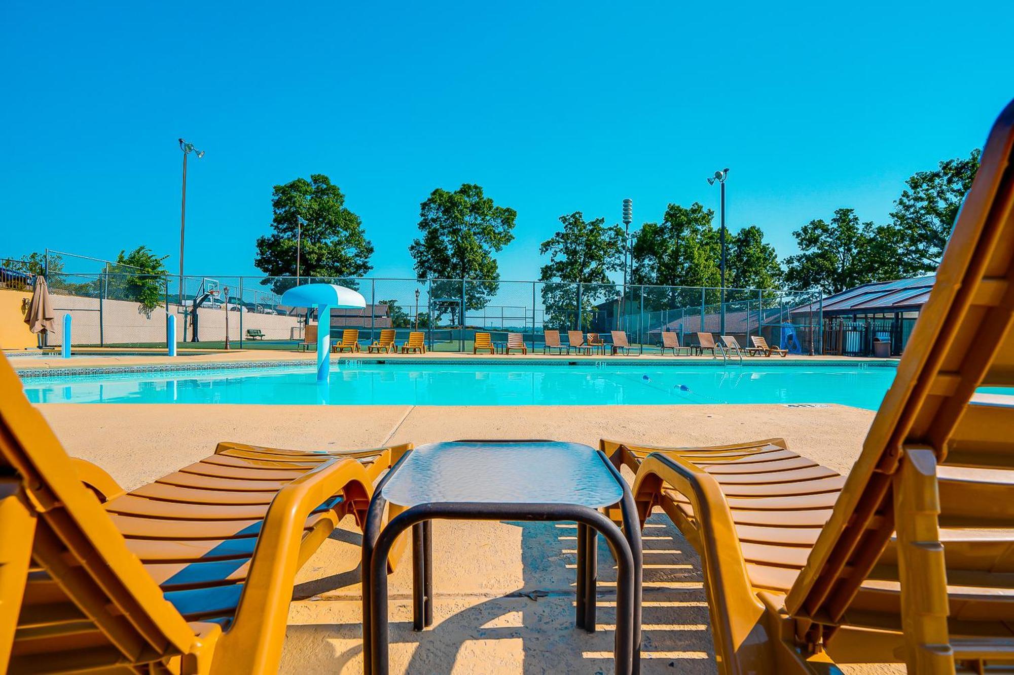 Lofty Retreat & Paradise Pointe Брэнсон Номер фото