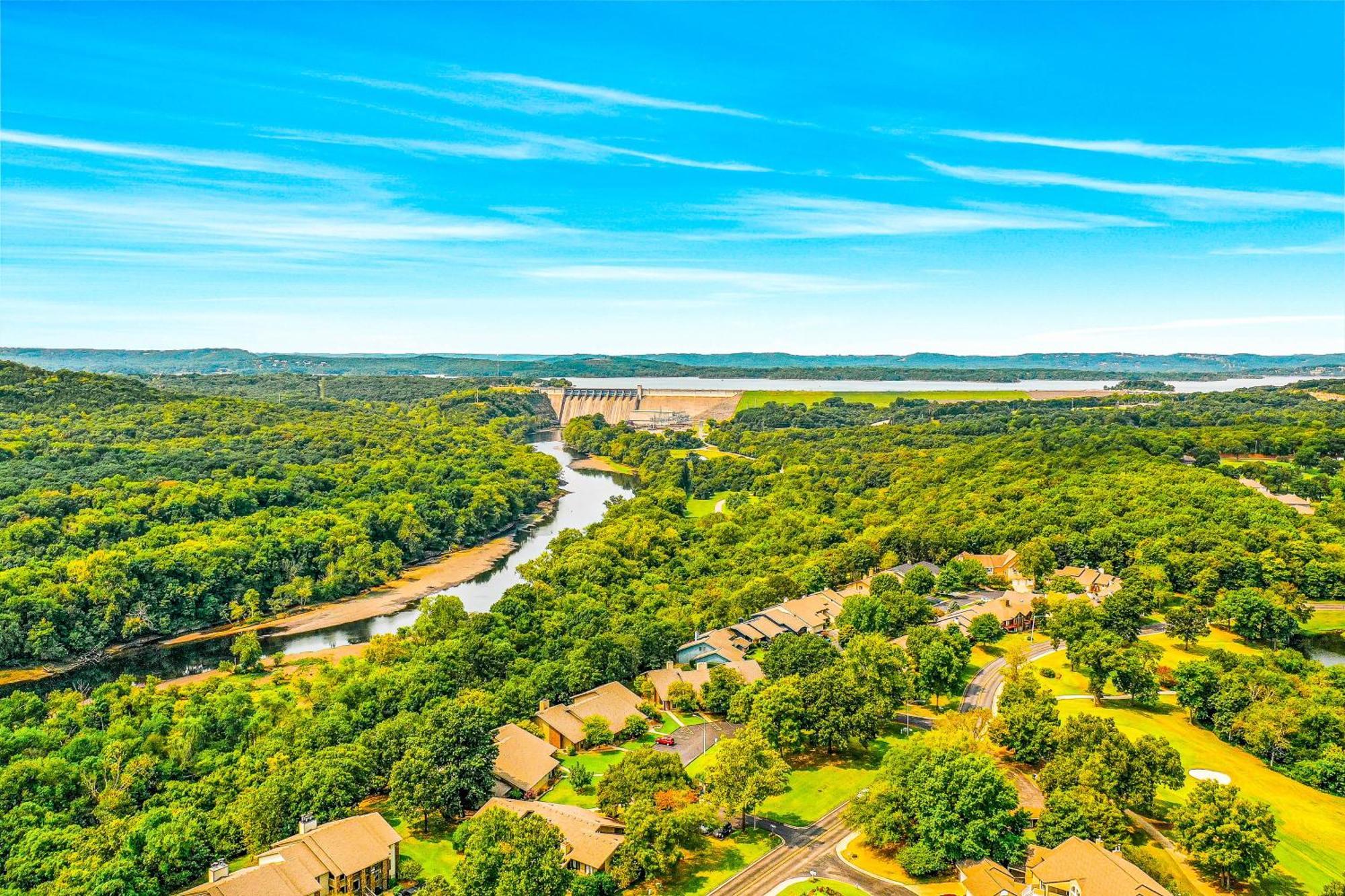 Lofty Retreat & Paradise Pointe Брэнсон Номер фото